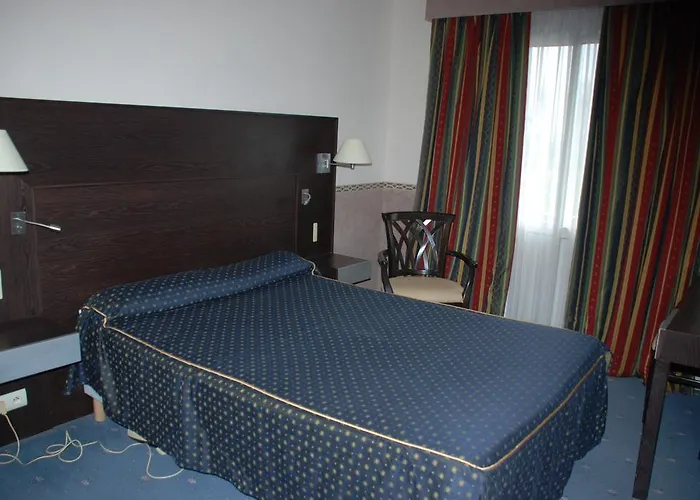 The Originals City, Hôtel Le Bellevue, Montrichard (Inter-Hotel)