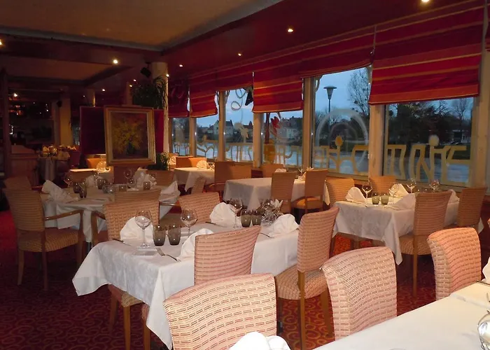 The Originals City, Hôtel Le Bellevue, Montrichard (Inter-Hotel)